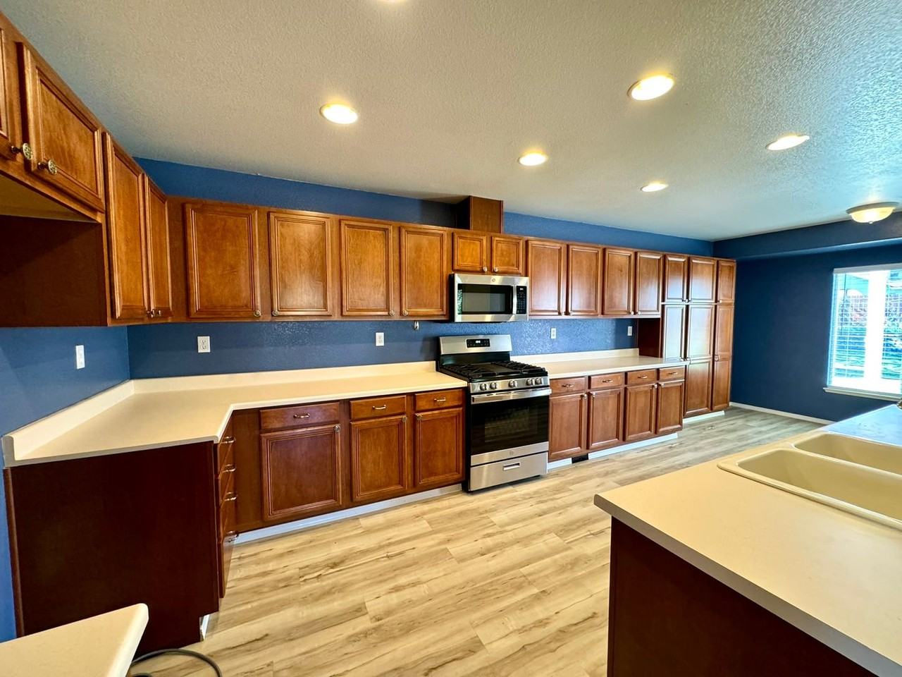 1655 Talking Sparrow Dr - Photo 3 of 26