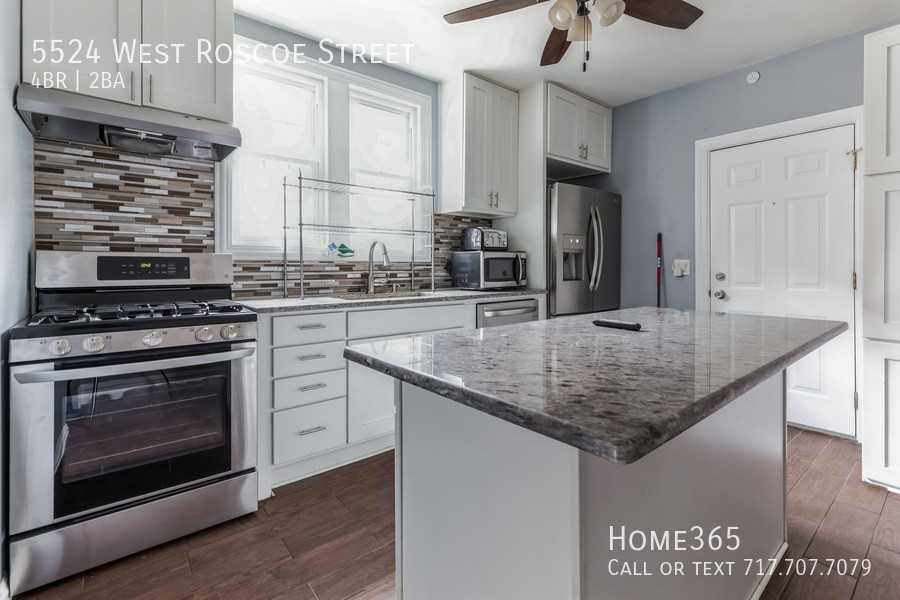 5524 W Roscoe St - Photo 3 of 14