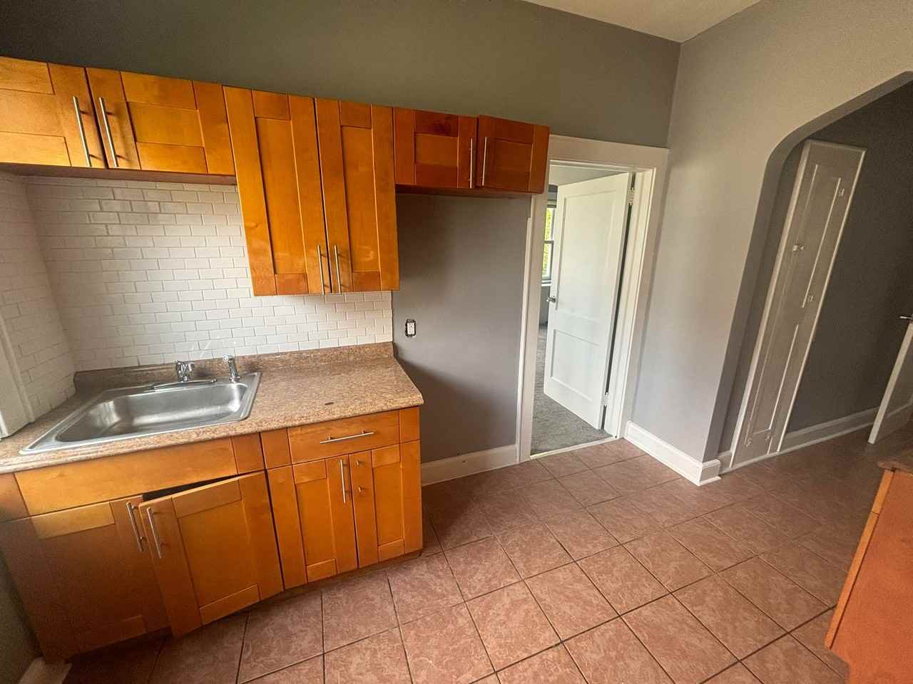1132 Saint Louis Ave #2R - Photo 3 of 25