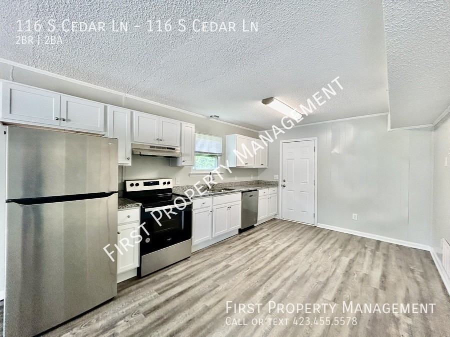 116 S Cedar Ln - Photo 3 of 15