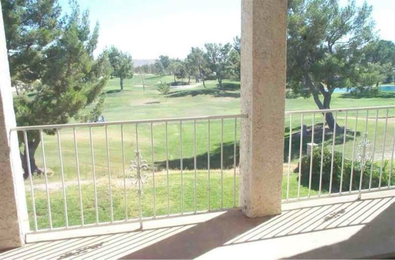 27421 Lakeview Dr - Photo 2 of 8