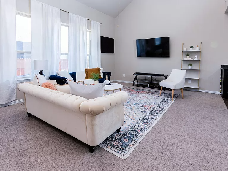 3216 Pablo Cir - Photo 3 of 20