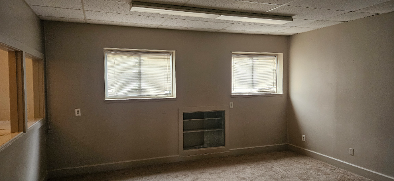 64 Kenyon St #1stFL - Photo 6 of 14