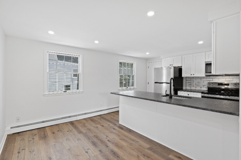 96 Chestnut St #2R - Photo 3 of 12