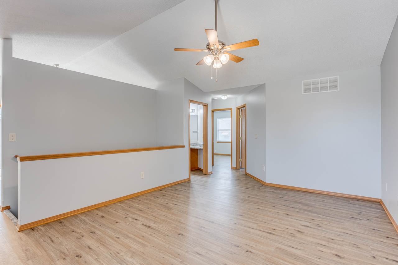 1014 E Karla Ct - Photo 2 of 25
