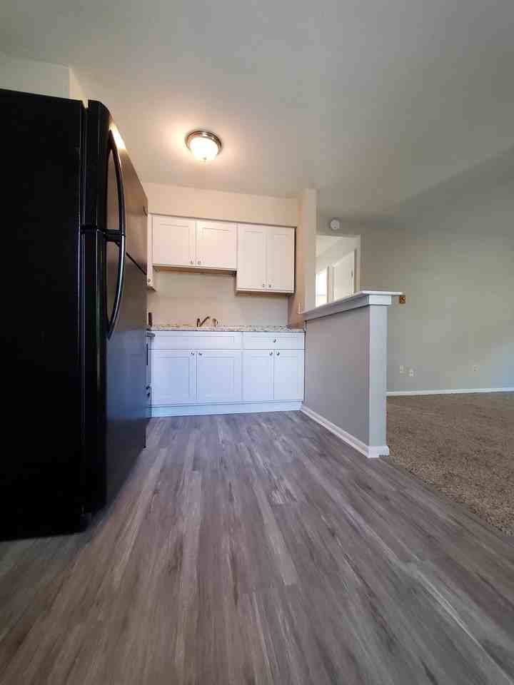 9117 Chesapeake Boulevard - Photo 2 of 10