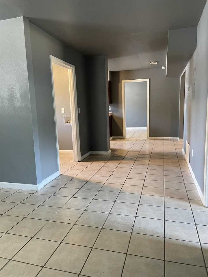 1507 North 8th Street - Photo 2 of 21