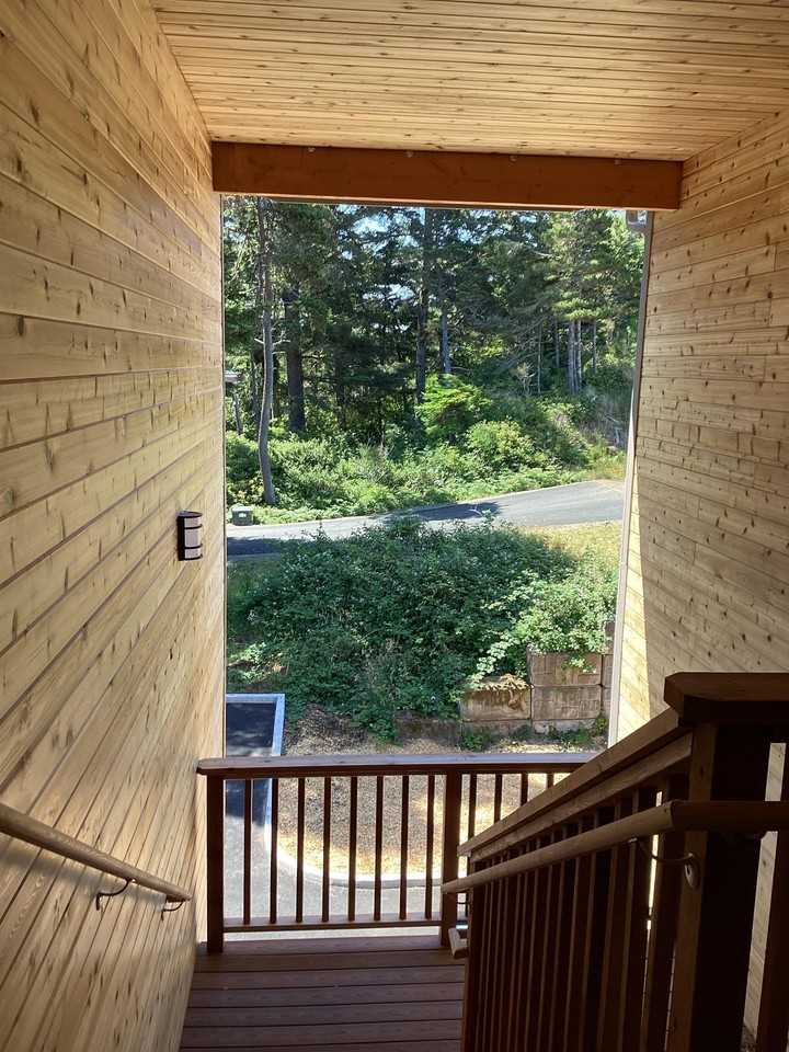 2950 Southwest Coho Street - Photo 3 of 20