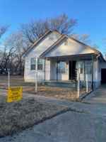 featured image of 908 E Edison St