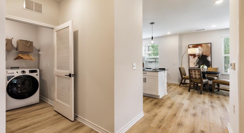 2502 Niles Dr - Photo 5 of 10