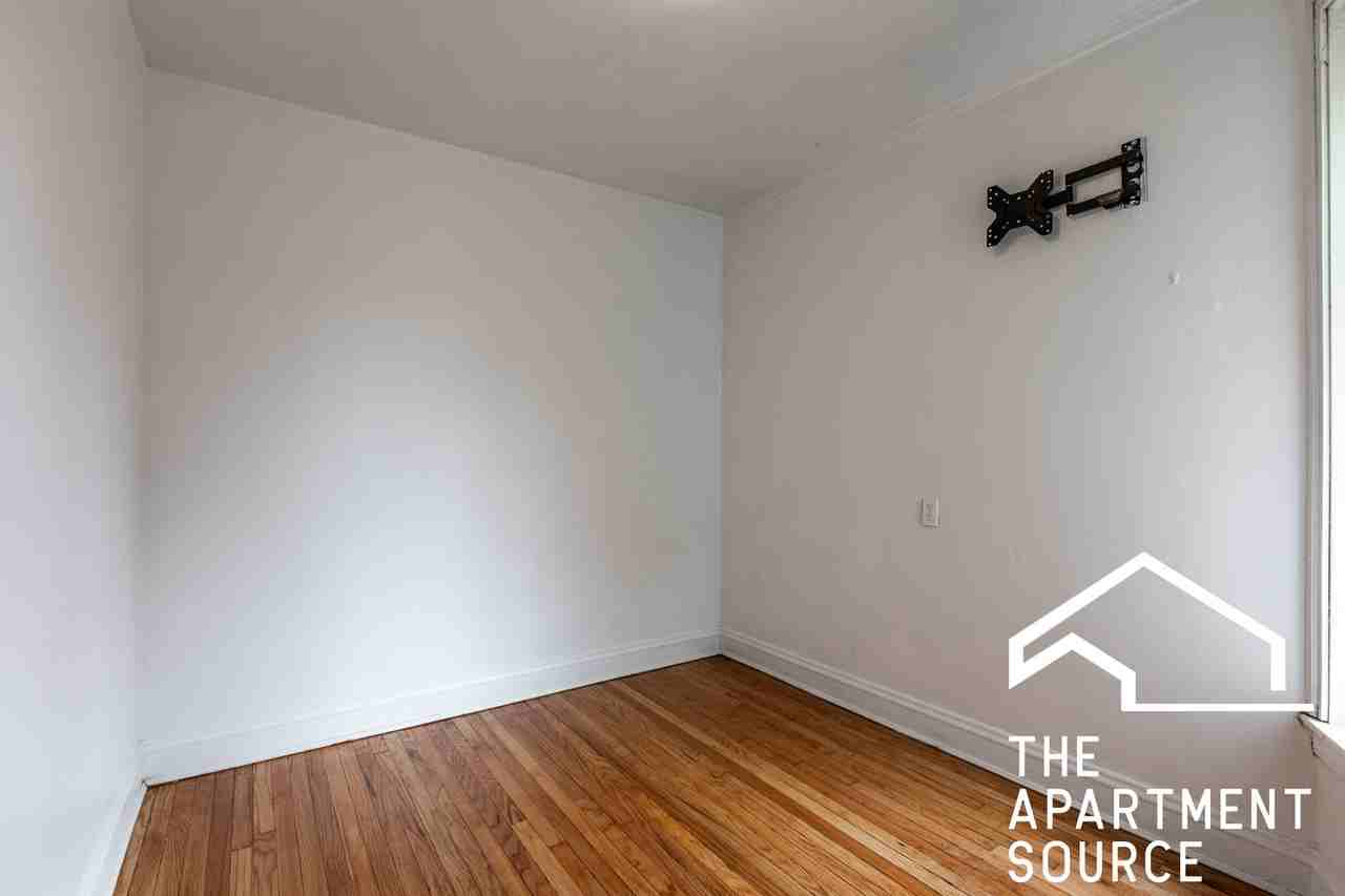 6855 W Addison St #1R - Photo 7 of 14