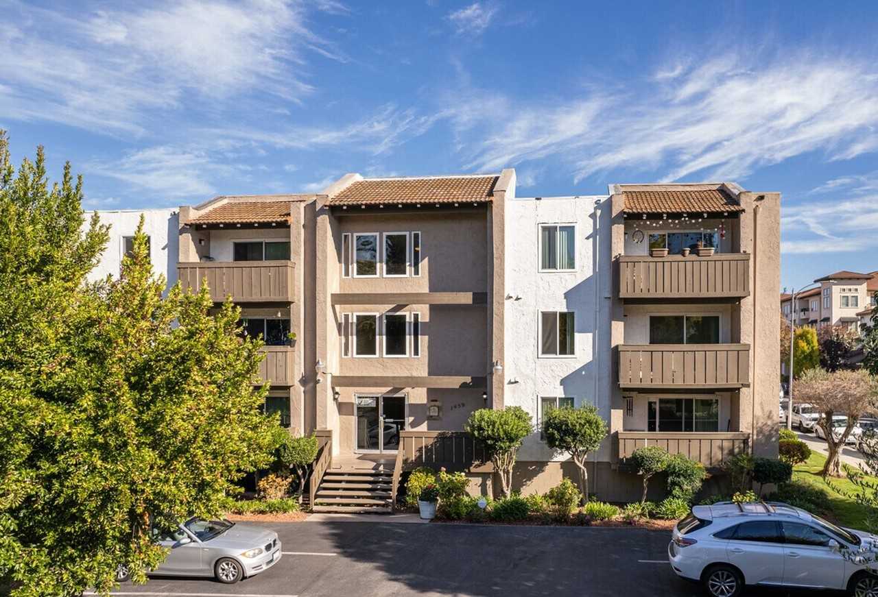 Willow Park Apartments - Photo 2 of 8