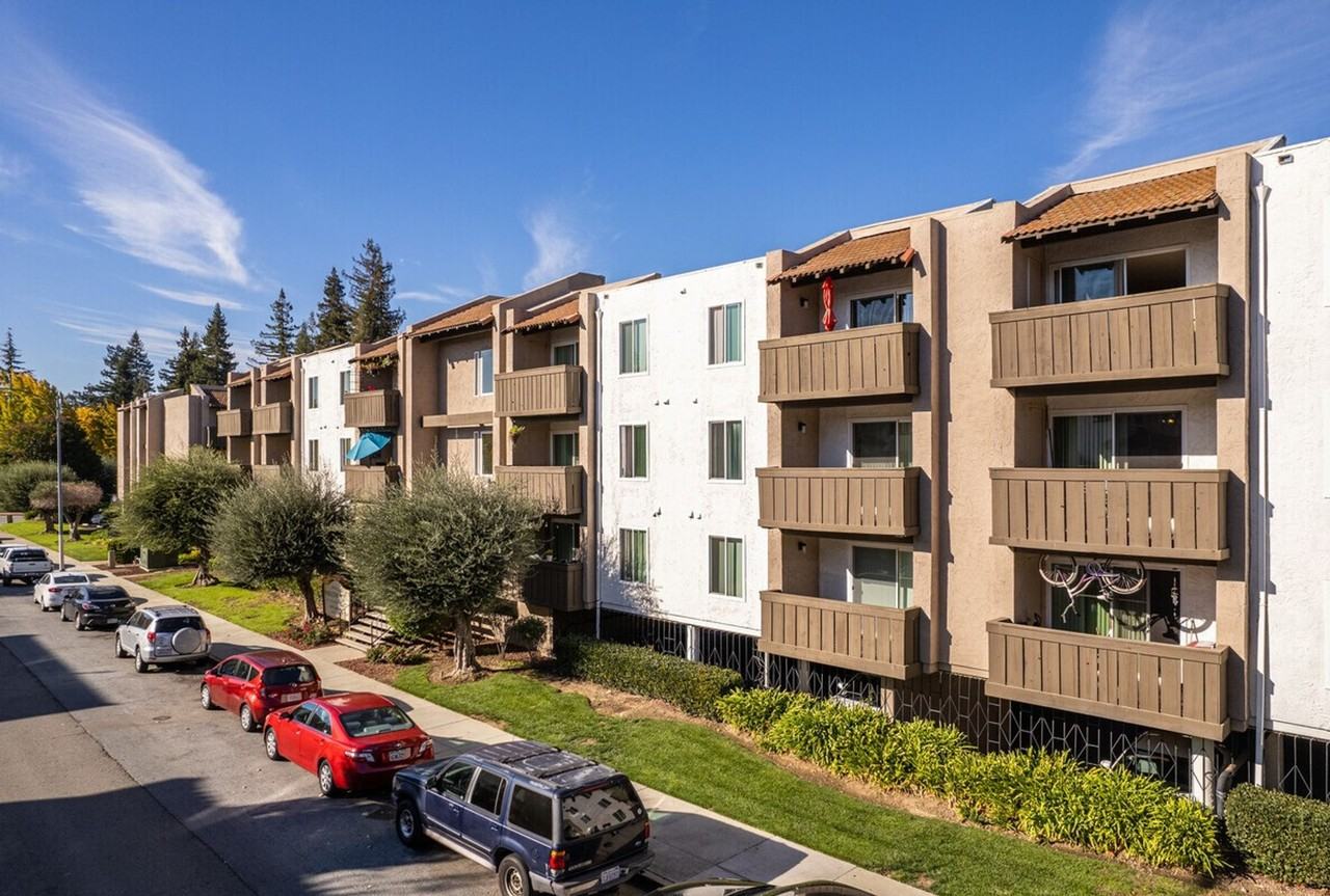 Willow Park Apartments - Photo 3 of 8