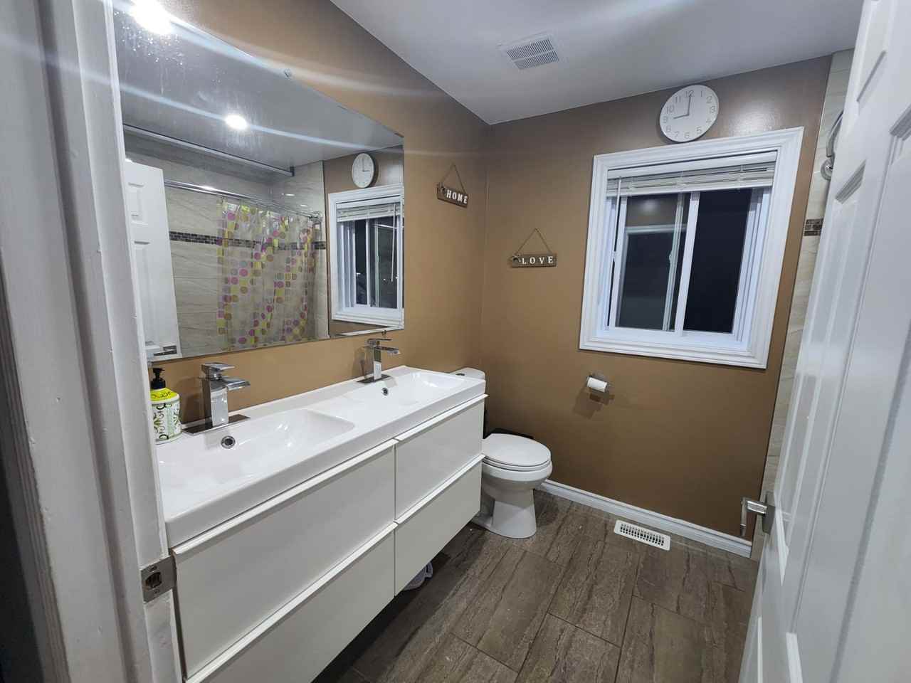 1353 Michael Street - Photo 3 of 5