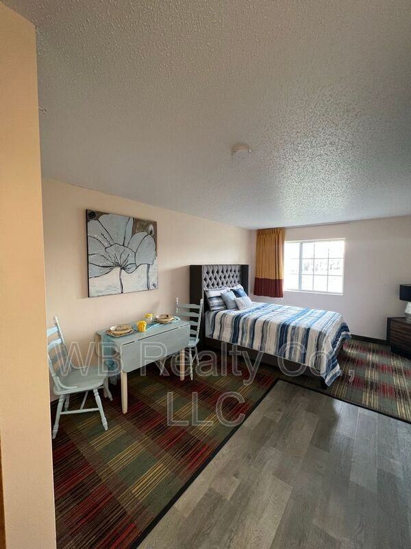 1521 S G Ave #300 - Photo 6 of 12