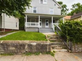 featured image of 693 Kling St