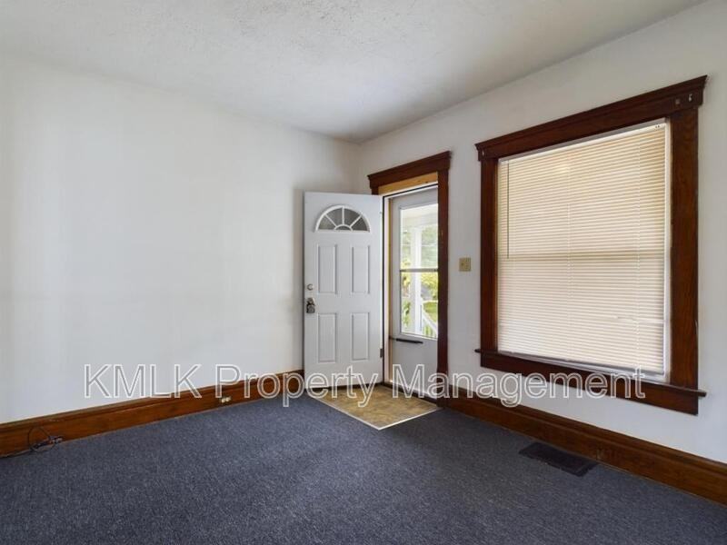 693 Kling St - Photo 7 of 42