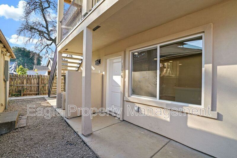 4186 35th St - Photo 3 of 20