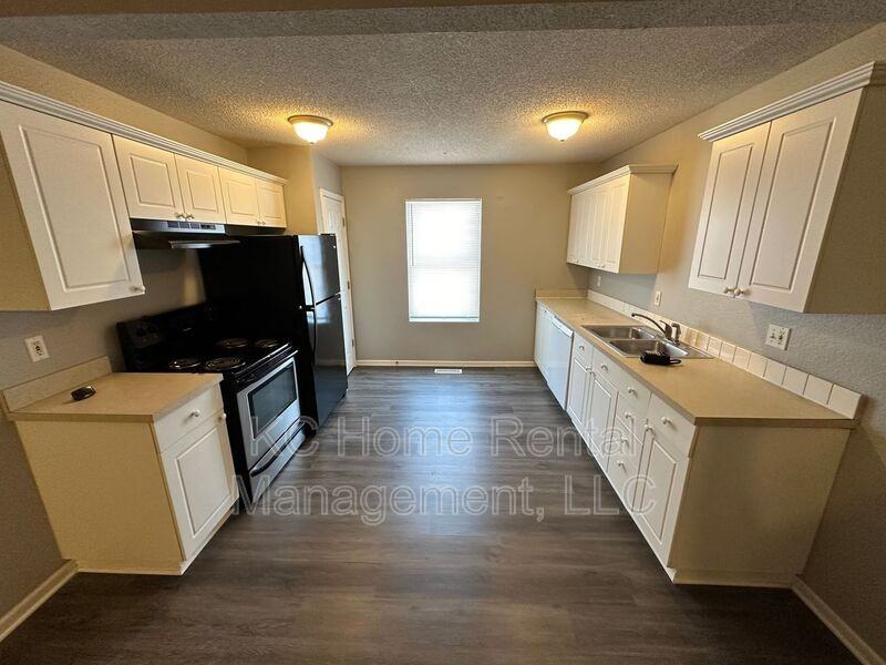 5658 N Anita Ave - Photo 2 of 30