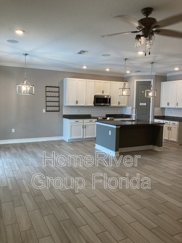 12533 Ryegrass Loop - Photo 3 of 42