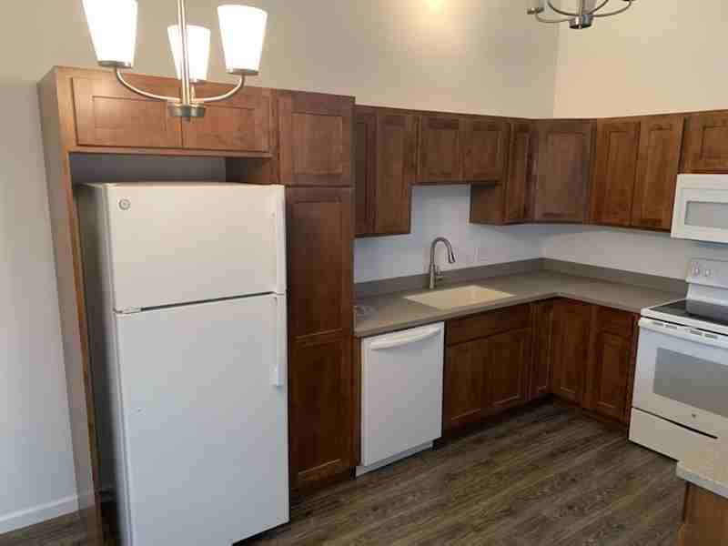 1114 Tower St - Photo 2 of 13