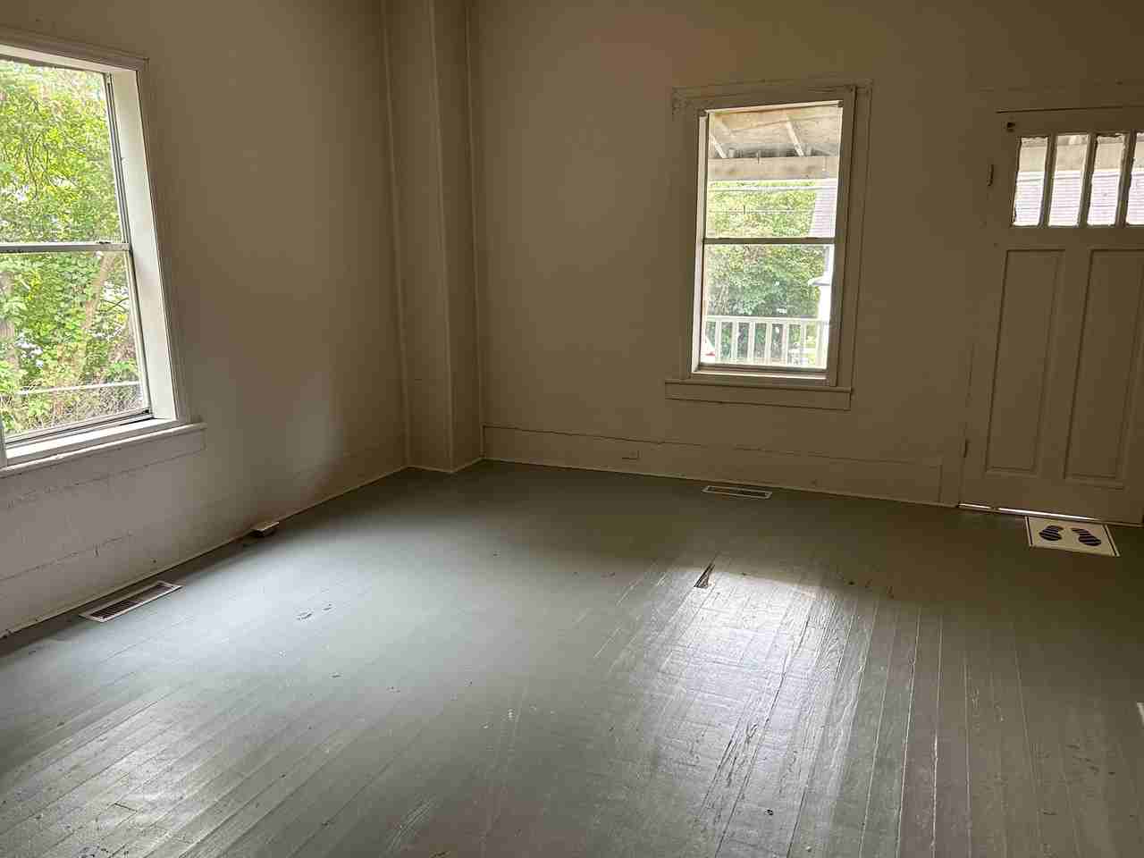 507 W Cherry St - Photo 3 of 6