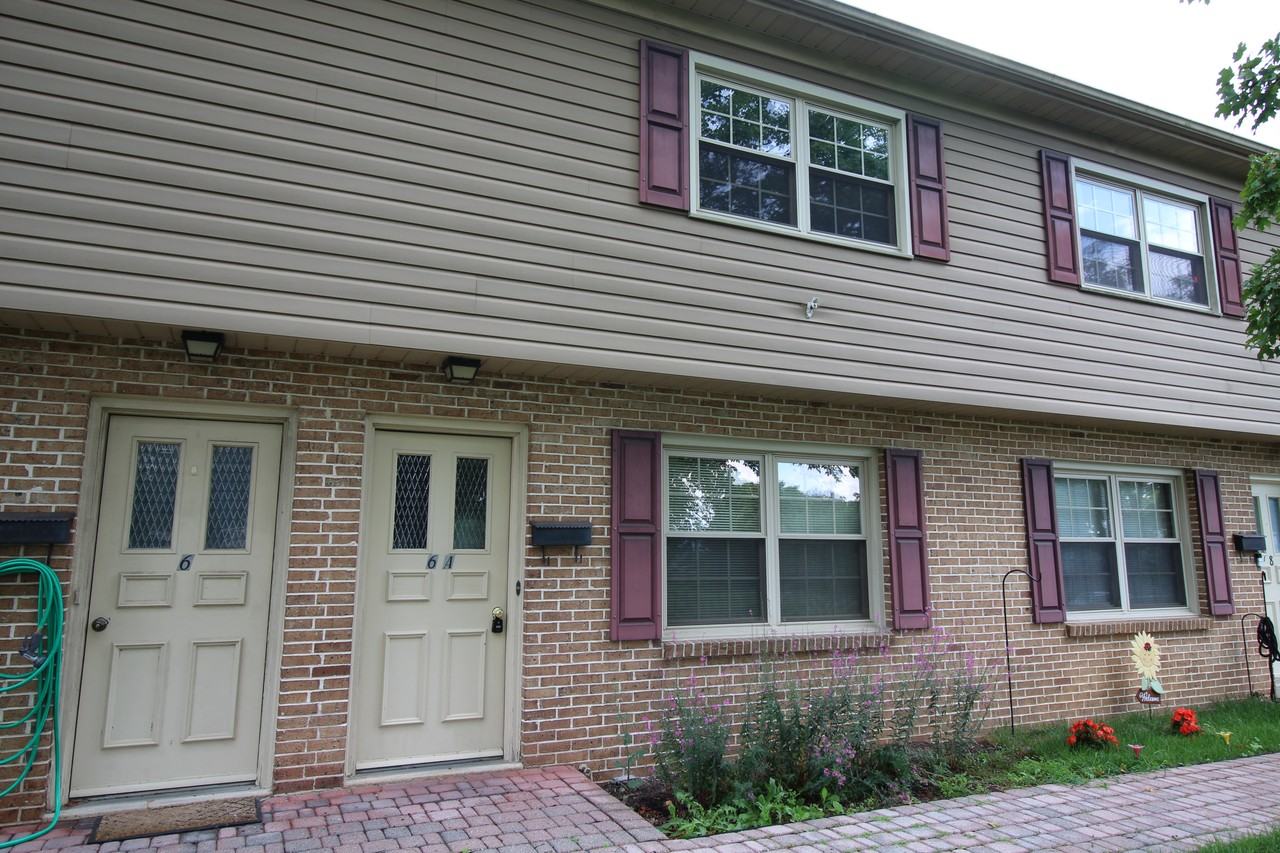 6A Meadow View Dr - Photo 2 of 12