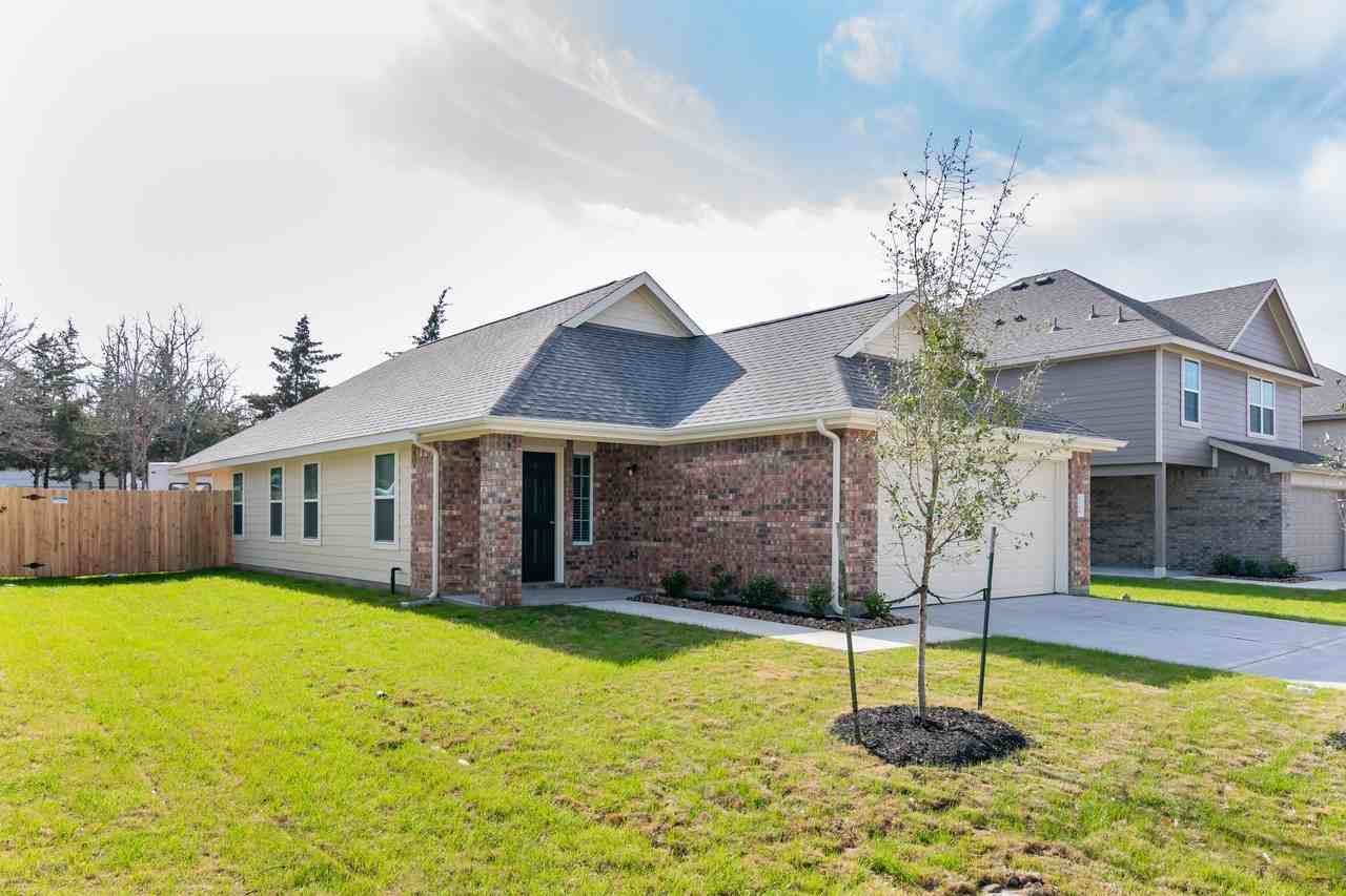 5734 Paseo Pl - Photo 2 of 12