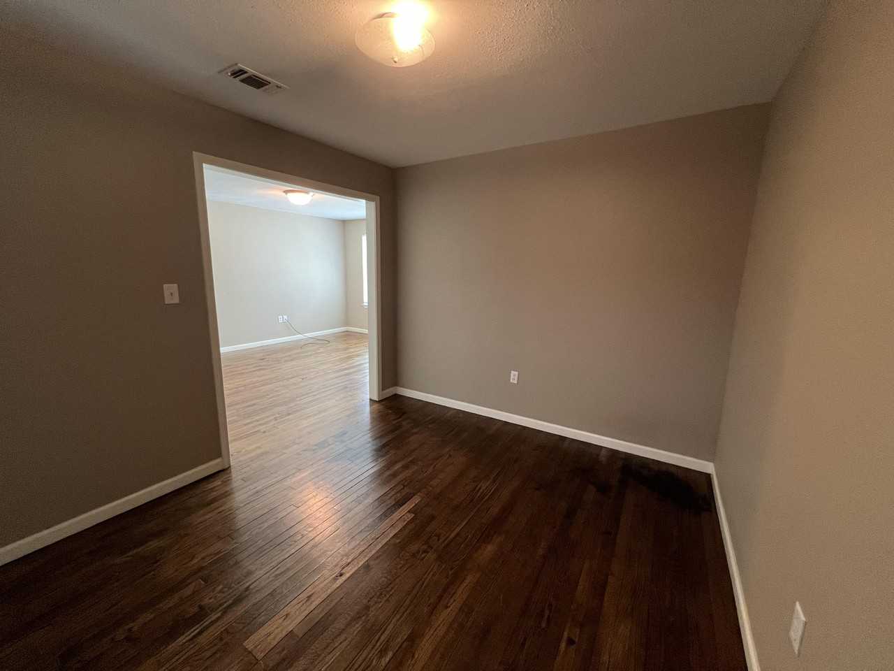 515 Melba Ave - Photo 5 of 16