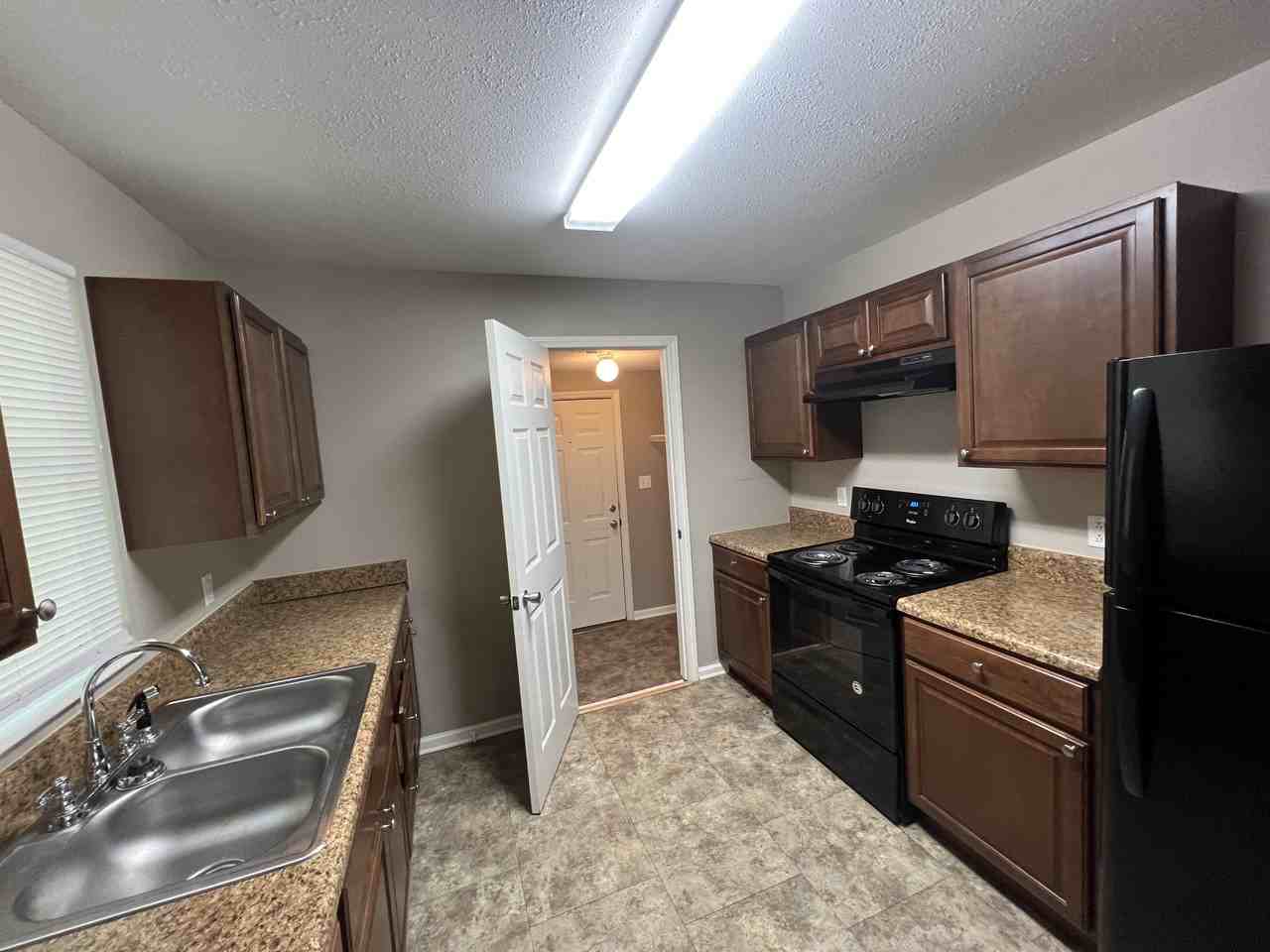 515 Melba Ave - Photo 6 of 16