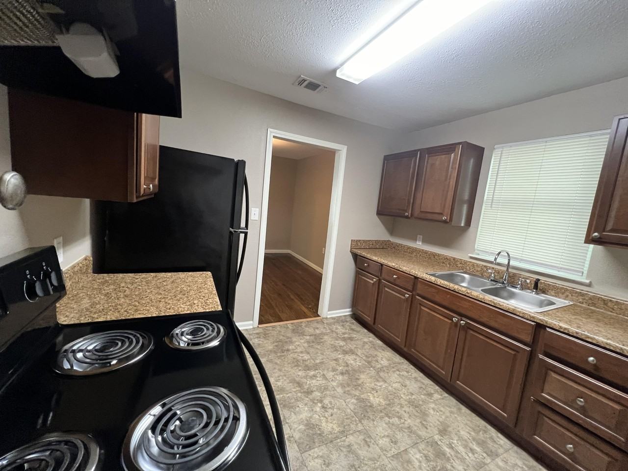 515 Melba Ave - Photo 7 of 16