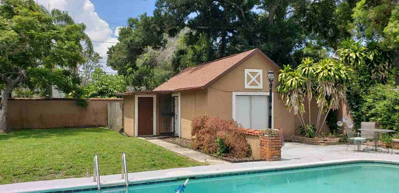 1389 Hibiscus St - Photo 6 of 21