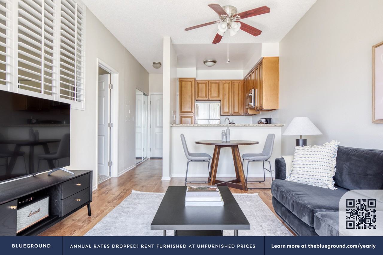 11265 Morrison Street - Photo 4 of 42