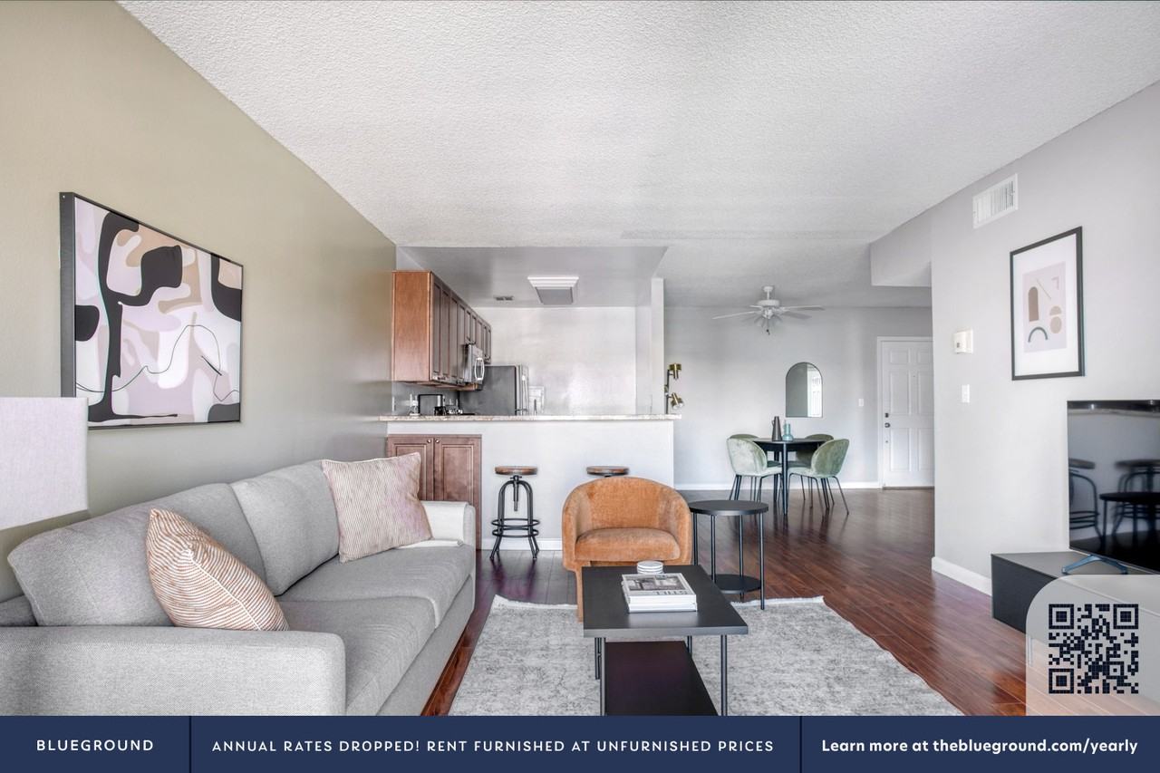 6110 Nevada Avenue - Photo 4 of 53