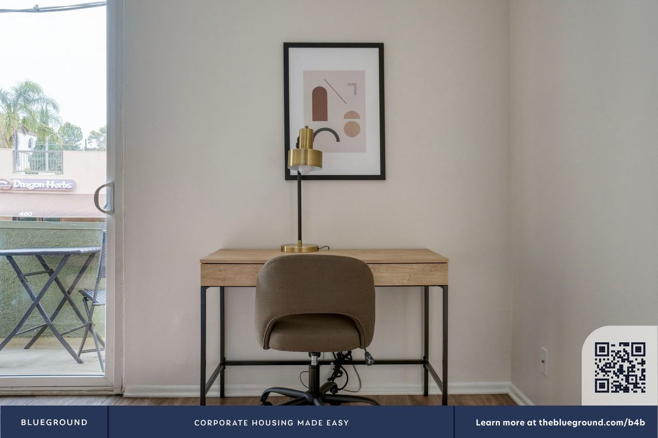 467 Arnaz Drive - Photo 6 of 40