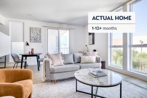 featured image of 4805 Bakman Ave #678