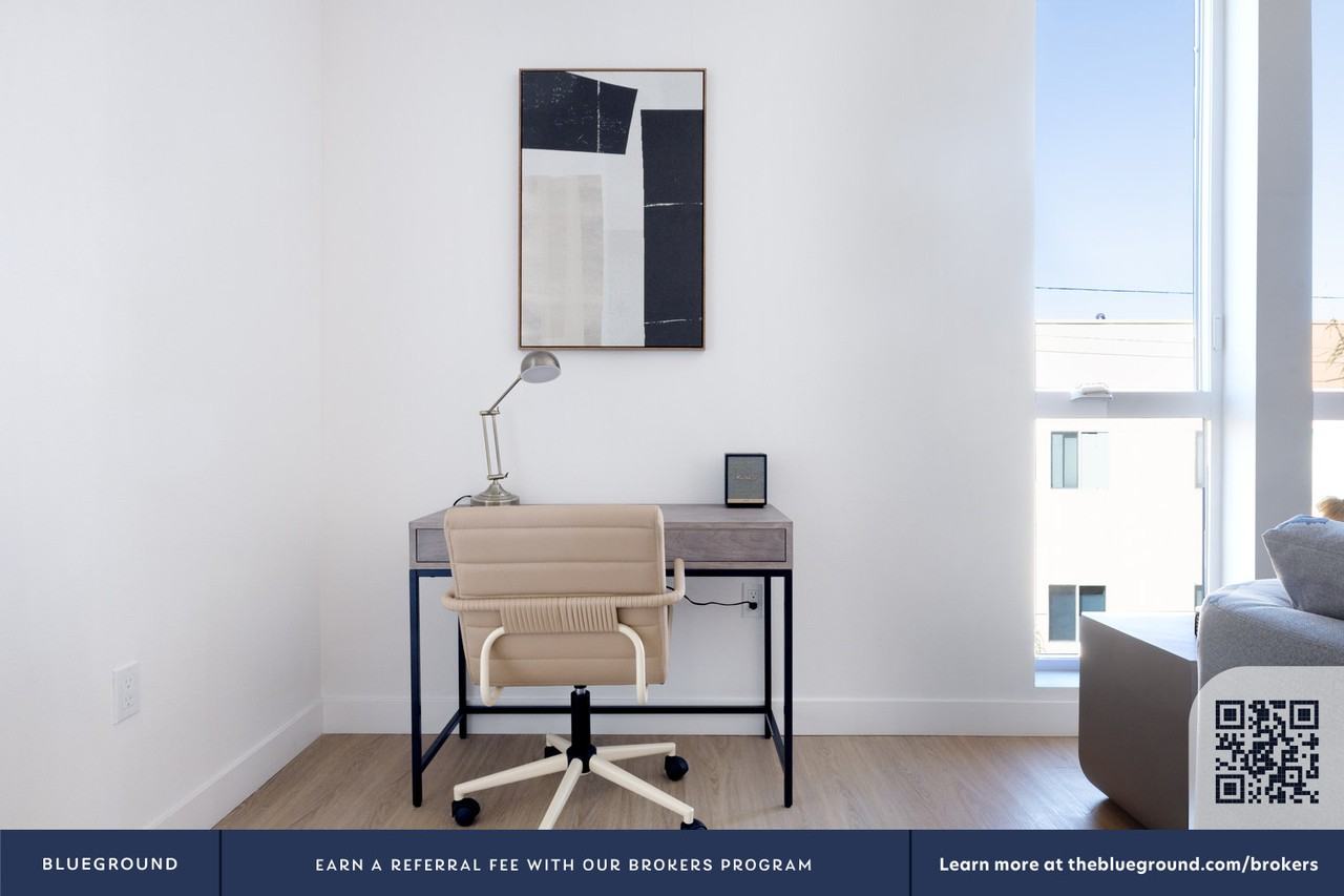 4805 Bakman Ave #678 - Photo 4 of 25