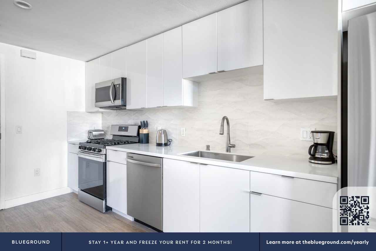 4805 Bakman Ave #678 - Photo 7 of 25