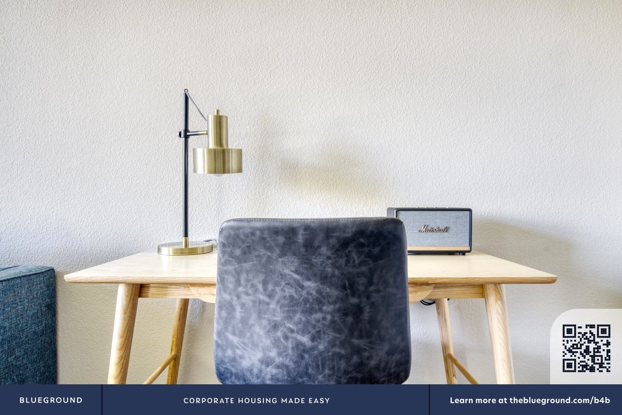 111 North Rengstorff Avenue - Photo 6 of 40