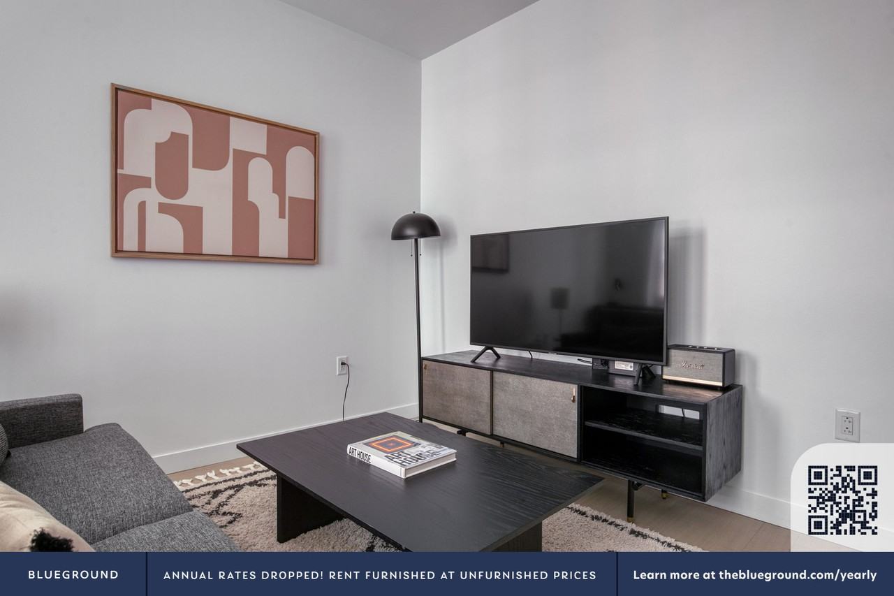 390 Harrison Avenue - Photo 4 of 43