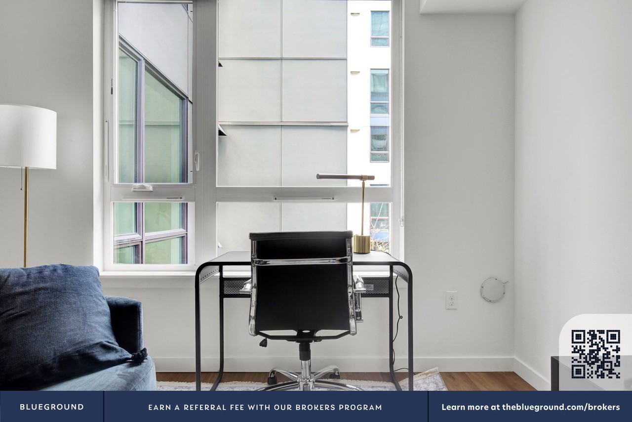 400 Boren Avenue North - Photo 5 of 49