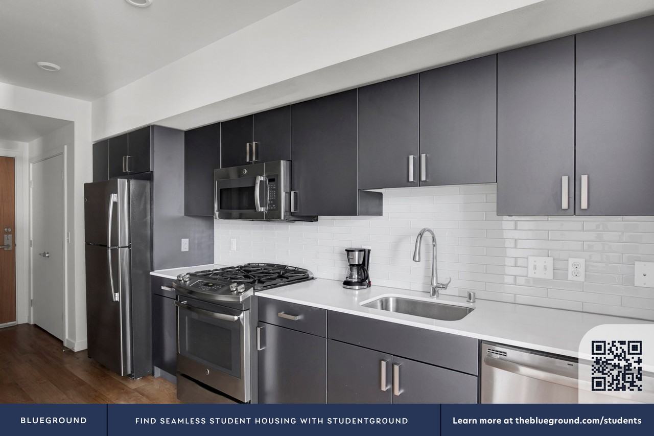 400 Boren Avenue North - Photo 7 of 49