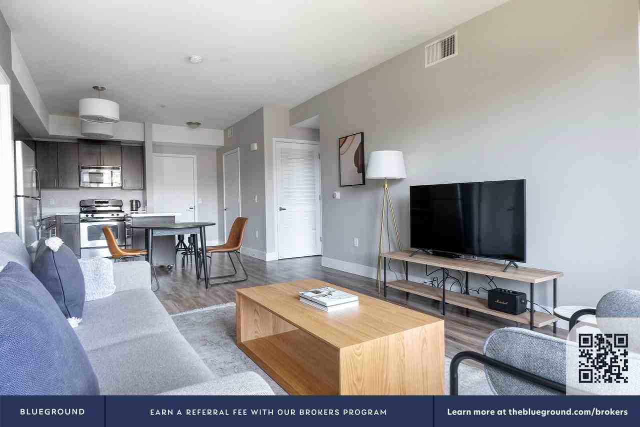 565 San Antonio Rd #1422 - Photo 4 of 40