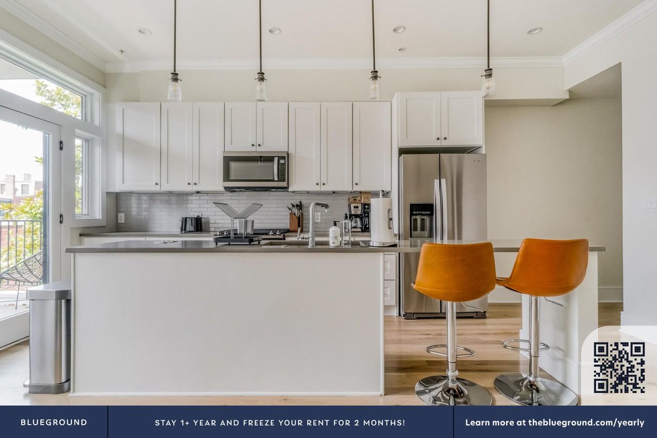 1902 R Street Northwest - Photo 7 of 23