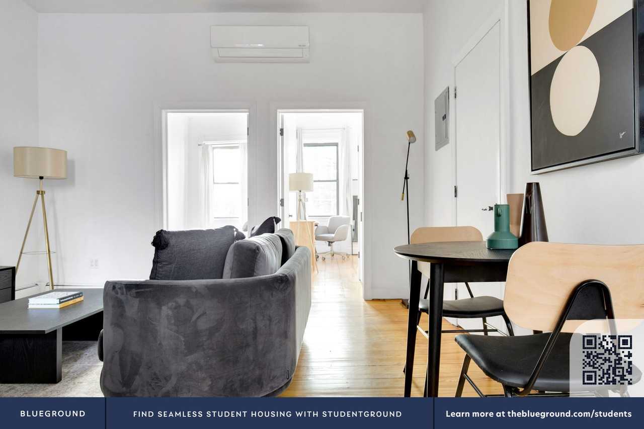 231 Kent Ave #707 - Photo 6 of 27