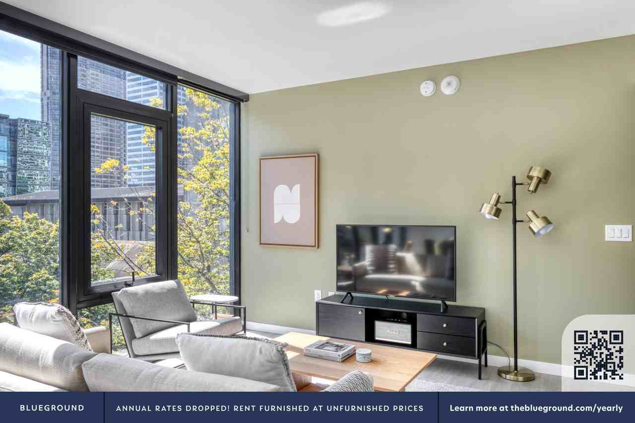 704 Spring Street - Photo 4 of 41