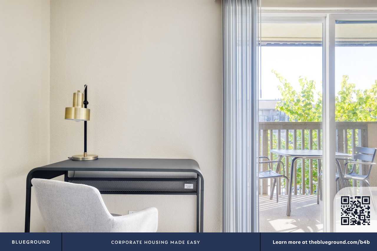 666 Edgewater Blvd #652 - Photo 6 of 31