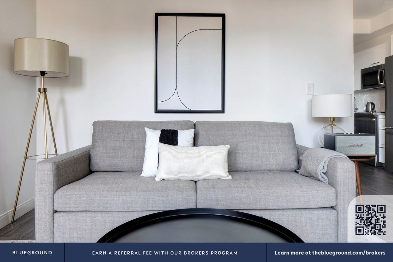 89 East Dedham Street - Photo 5 of 28