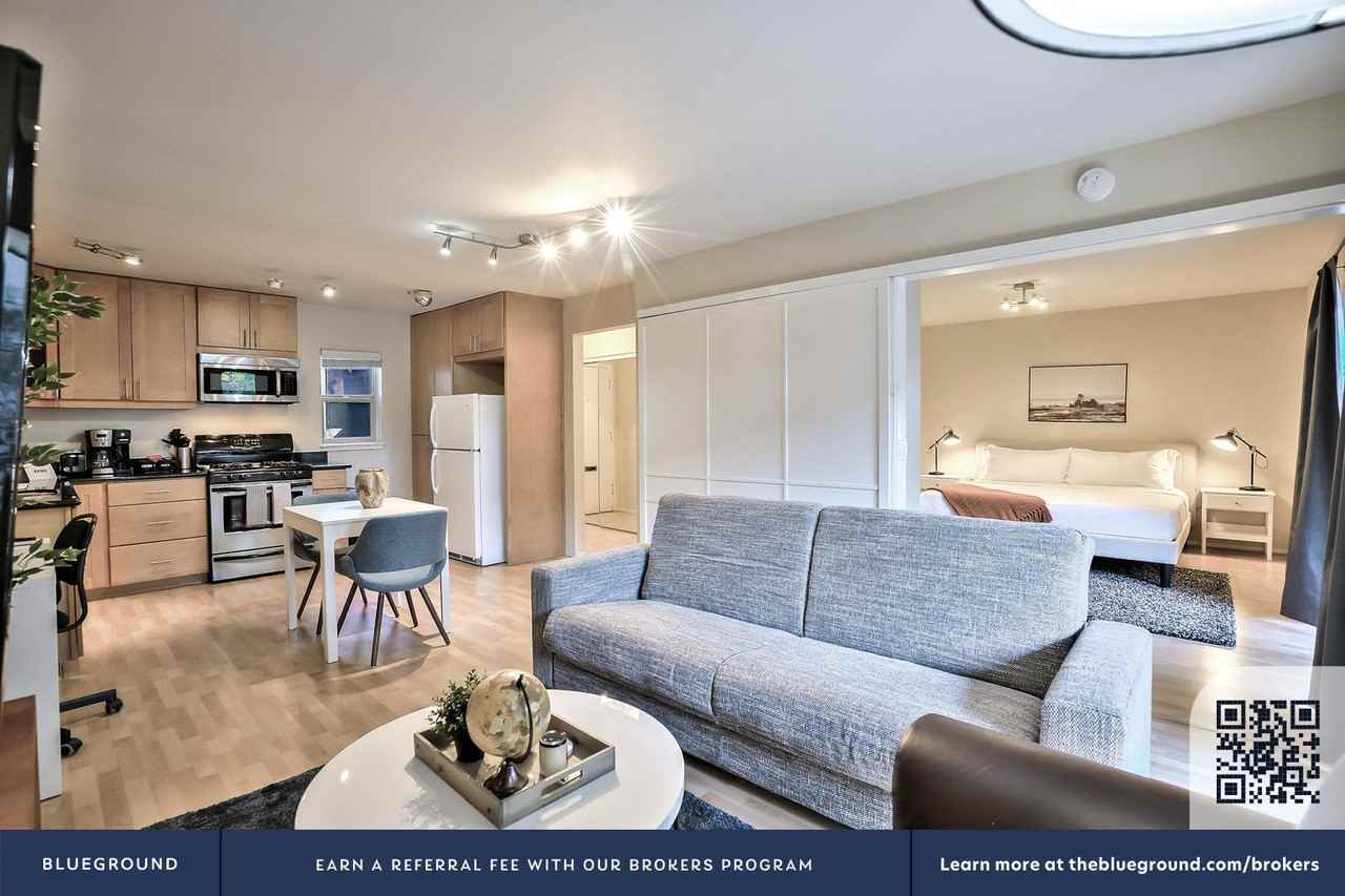 920 Webster St #1650 - Photo 4 of 12