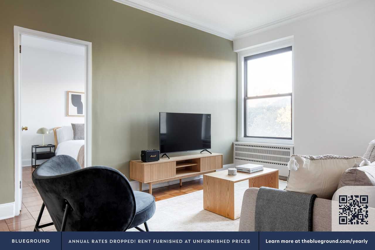 952 5th Avenue - Photo 3 of 21